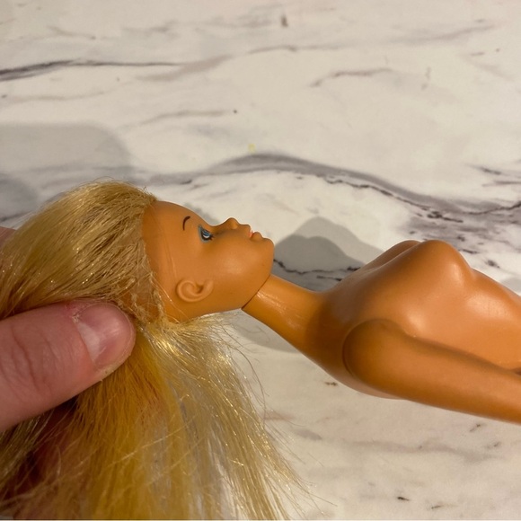 Vintage 1971 Malibu Barbie with outfit made in Japan - Picture 6 of 14